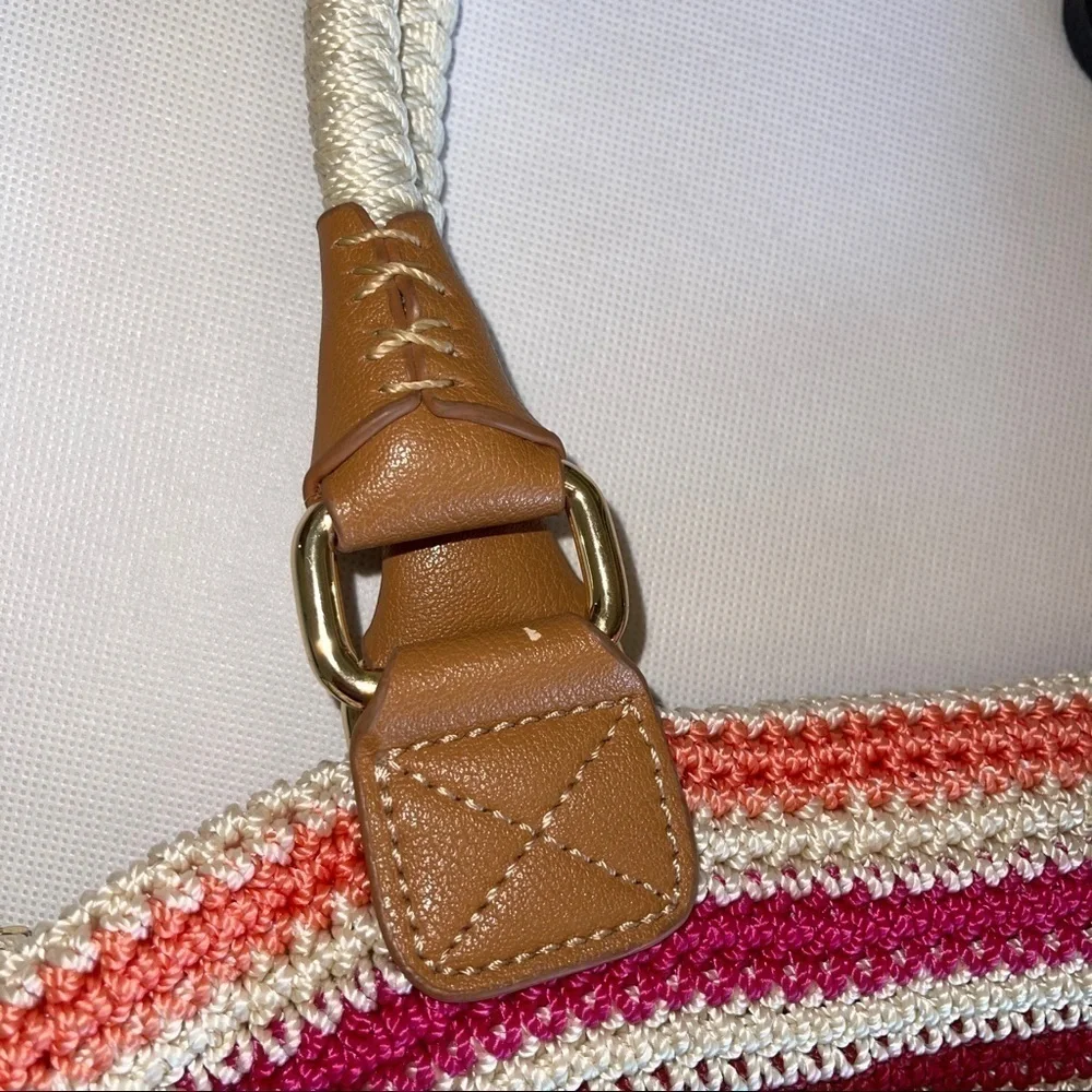 The sak crafted classics hand-Crochet carry-All riviera crochet BOHO bag - Picture 8 of 8
